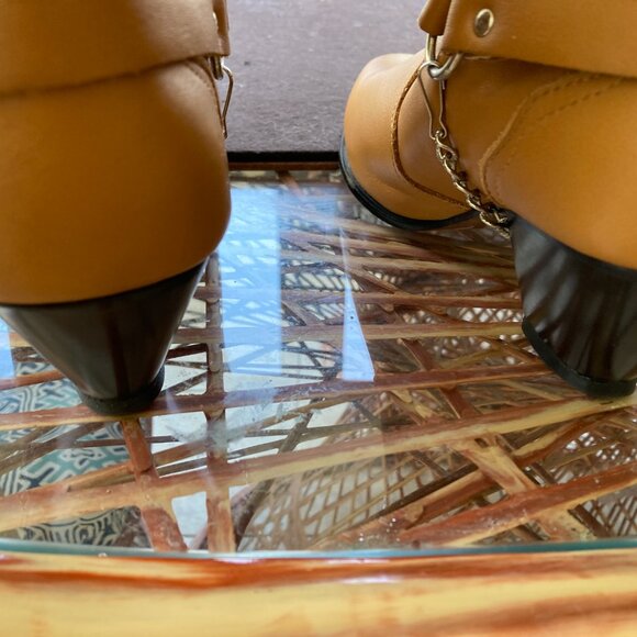 Vintage Dingo l Boots Sz 9M Ankle 2.5" Block Heel Tan  Excellent With Chain - Picture 6 of 9